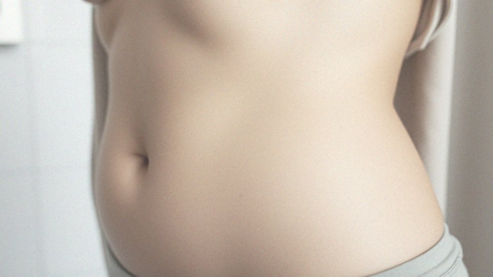 Jak wyglądają fazy rozwoju rozstępów w ciąży?